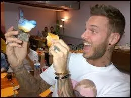 [Ma poupe] Du sang sur tes genoux, des larmes...