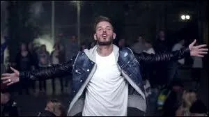 [On est l] On est l...