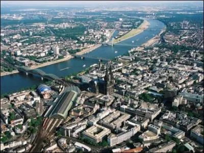 Quel est le vritable nom de Cologne ?