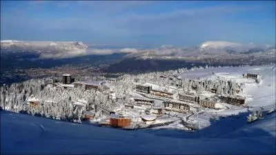En dcembre 2012, quel anniversaire ftait la Station de Chamrousse ?