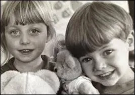 Comment s'appelle la soeur de Harry ?