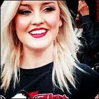 Quel boy sort avec Perrie Edwards ?