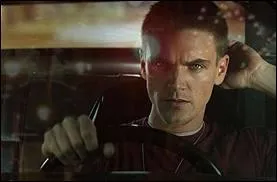 Dans la saison 5, qui meurt d'une embolie ?