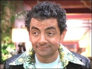 Dans Scooby-doo 1 comment s'appelle le propritaire du parc d'attraction ?