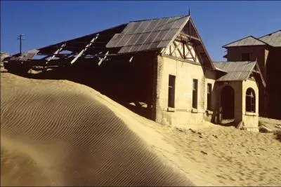 Quel nom porte cette ville fantme situe en Namibie ?