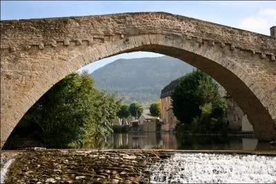 Quelle est la prfecture de la Lozre, dpartement le moins peupl de France, situ au nord du Languedoc-Roussillon ? [Crdit photo, JLFphotos]