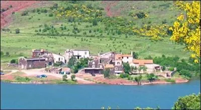 Quel nom porte cette ville fantme situe en France ?