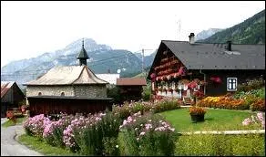 Comment appelle-t-on les habitants de la commune de La Chapelle-d'Abondance ?