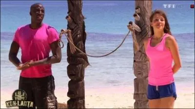 Au dbut de l'aventure, de quelle quipe Camille fut-elle dsigne chef ?