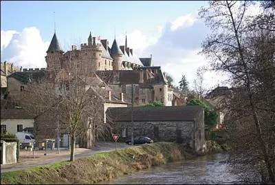 Lapalisse est connu par son seigneur de La Palice, compagnon d'un roi, quel tait ce roi ?