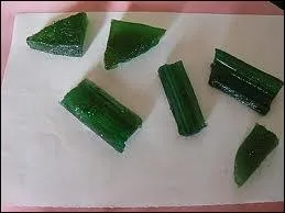 D'o l'anglique est-elle la spcialit ?