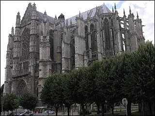 Quel est le style de la cathdrale de Beauvais ?