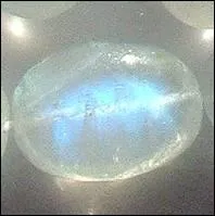 Je pense que cette pierre s'appelle :