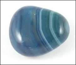 Maintenant, place aux pierres fines ! Ceci, est un(e) :