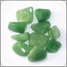 Ces pierres portent toutes le nom de :