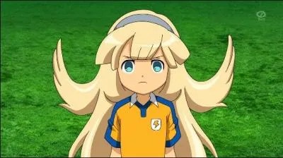 Comment s'appelle le personnage qui a ralis le Mixi Max ?