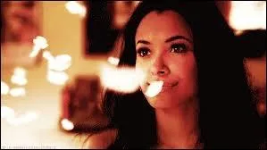 Quel est le premier sortilge que Bonnie a russi  accomplir ?