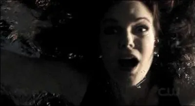 Pourquoi Klaus a-t-il tu Carole Lockwood ? 