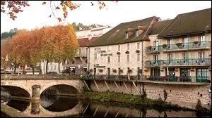 Associez la ville de Figeac  son dpartement.