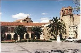 Attribuez le dpartement de la ville de Thuir.