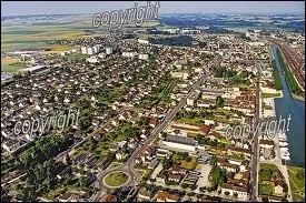 L'image reprsente la ville de Migennes, borde par le canal de Bourgogne. Quel est son dpartement ?