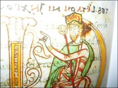 Charlemagne, comme ses sujets, portait une tunique à manches longues collantes. Comment la nomme-t-on ?