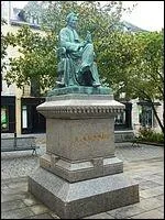 Qui est le mdecin, inventeur du stthoscope, n  Quimper en 1781 ?