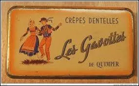 Une des spcialits gourmandes de la ville est la  gavotte , crpe dentelle invente par madame Cornic  la suite d'une erreur de cuisson. C'tait en :