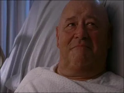 De quoi Whithey doit-il se faire oprer ?