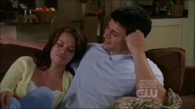 O Nathan entrane-t-il Haley pour l'embrasser dans l'pisode 9 ?
