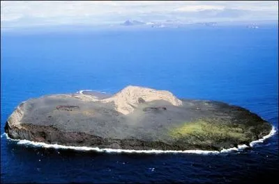 Pourquoi l'le de Surtsey en Islande (la plus jeune le du monde) est-elle interdite d'accs ?