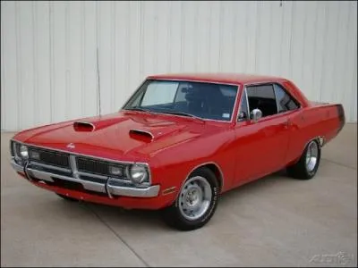 Compact & muscl en diable. Qui suis-je ?