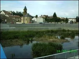 L'Yron est galement une rivire Lorraine. Elle passe dans la Meuse et en Meurthe-et-Moselle ? Dans quelle rivire se jette-t-elle ?