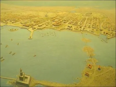 Par qui est fonde la ville d'Alexandrie ?