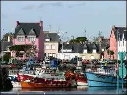 O est localis le port de pche du Guilvinec ?