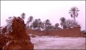 Retrouvez le titre de cette chanson : Il tait venu de son pays de neige Tout droit vers le Sud, sans presque s'arrter Mon Dieu que c'est loin, que c'est loin de la Norvge La Mditerrane   :