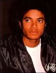 Hum... Pas difficile, il suffit de chercher dans votre petite tte ! Qui est-ce ?