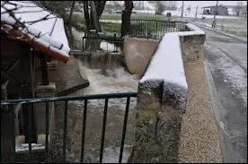 De quel fleuve de l'Ouest de la France, le N est-il un affluent ?