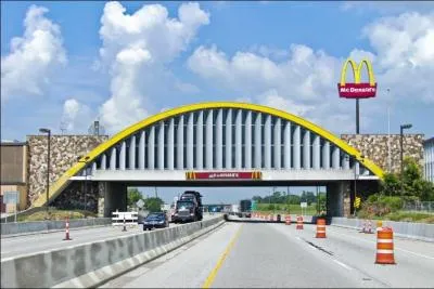 Dans quel pays se situe ce McDonald's ?