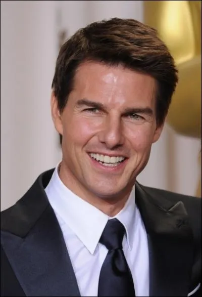 Quel film d'action, o les scnes se droulent principalement  Duba, mets en vedette Tom Cruise ?