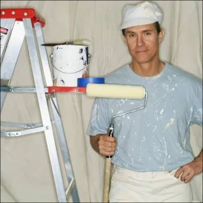 Il s'accroche au pinceau.