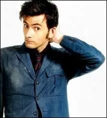 Cette homme a jou dans une srie britannique... Qui est-ce ?