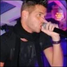 Dans quelle ville est-t-il n ?