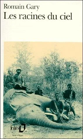 'Sous le ciel de Paris', cette 'jolie mme' de la chanson franaise aimait chanter les amours impossibles telles celles d'un petit poisson, un petit oiseau :