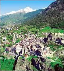 O est situe la ville fortifie de Brianon ?