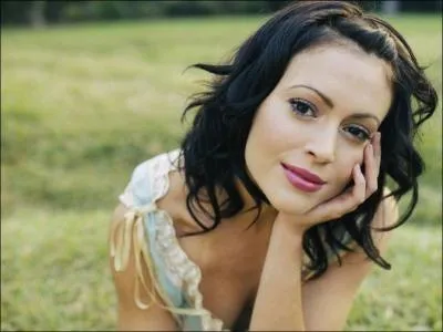 Et Alyssa Milano, dans quelle(s) série(s) a-t-elle joué ? (1 réponse)