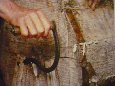 Barattez, barattez, chante la manivelle. Que prpare-t-on, l ?