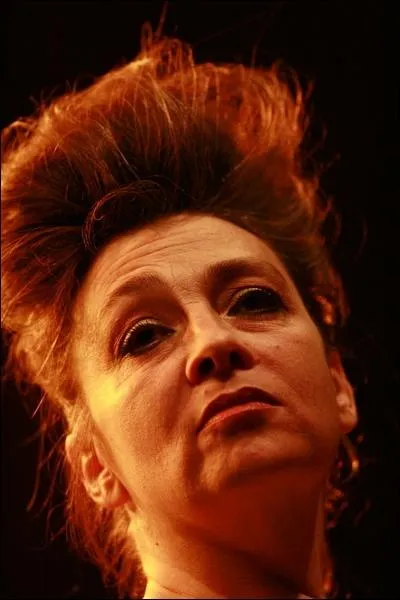 Avant d'tre chanteuse, elle a eu un rapport certain avec le sexe !