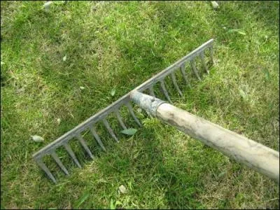 Comment s'appelle cet outil, qu'il n'est pas agrable de se prendre, au sens propre comme au sens figur ?