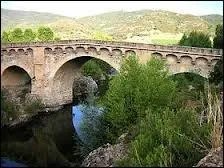 Quel dpartement de la Corse est travers par le fleuve Tavignano ?